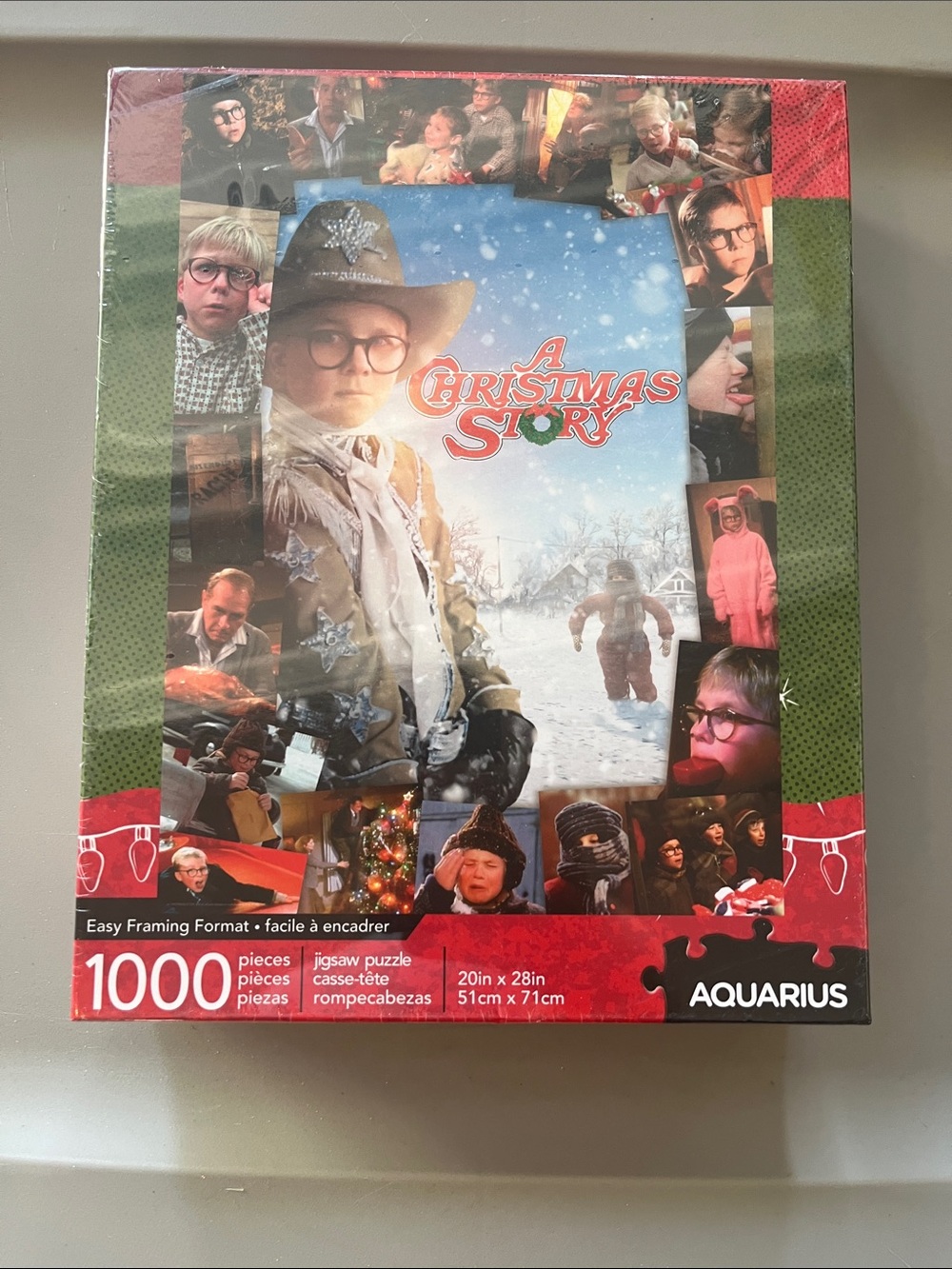 Aquarius "A Christmas Story" 1000-Piece Jigsaw Puzzle - Green/Red